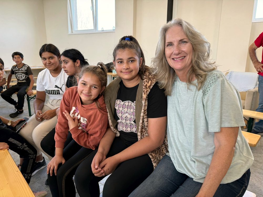 Alina Galea with children from the after-school program in Lazareni, Romania